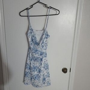 Chic Blue Floral Mini Dress, NWT